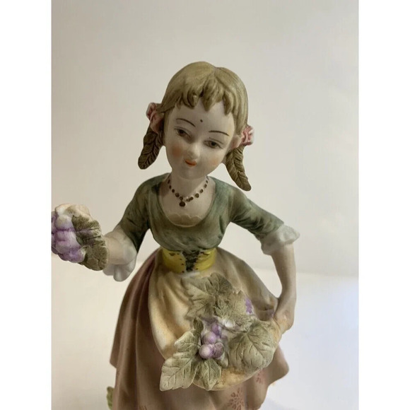 Vintage Andrea by Sadek Bisque Girl with Grapes Hand Painted Figurine 7161 Japan - Picture 7 of 7